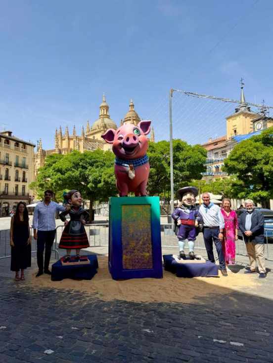El cochinillo segoviano será el gran protagonista de la hoguera de San Juan 2026 en Segovia