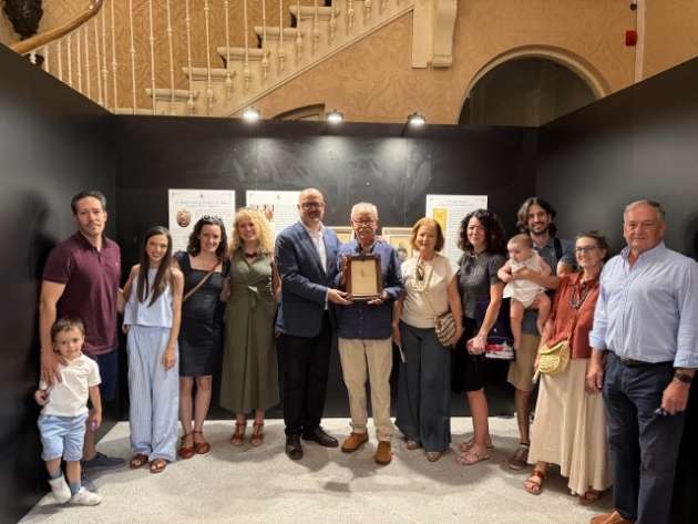 El Ayuntamiento de Segovia incorpora un retrato firmado por la infanta Isabel de Borbón 