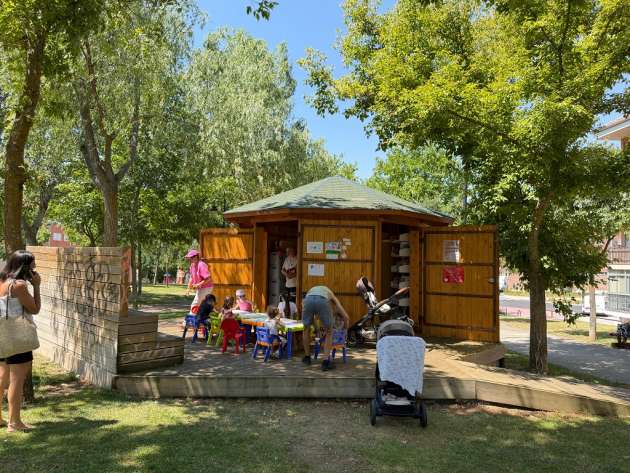 Segovia recupera sus Bibliotecas de Verano: seis casetas de lectura en los parques hasta el 31 de agosto