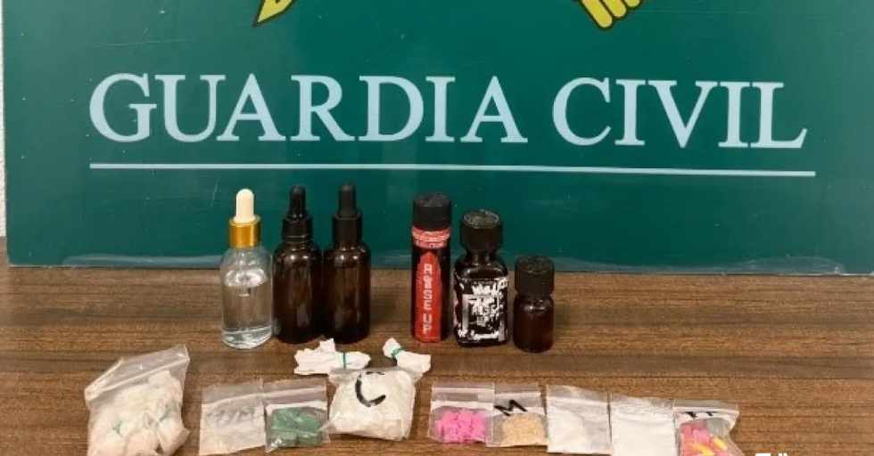 La Guardia Civil detiene a tres personas en dos operativos por tráfico de drogas en las autopistas AP-6 y AP-61 de Segovia