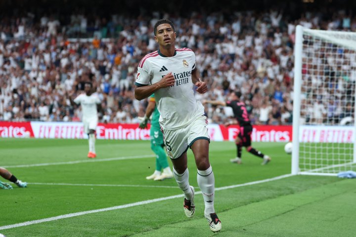 El Real Madrid de Mourinho aplasta al Málaga (4-0) con doblete de Bellingham y goles de Mbappé y Arda Güler para seguir líder invicto