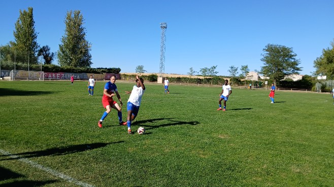 El Unami C.P. golea 3-1 al Cabezuela C.F. en el estreno de la Primera Provincial de Segovia