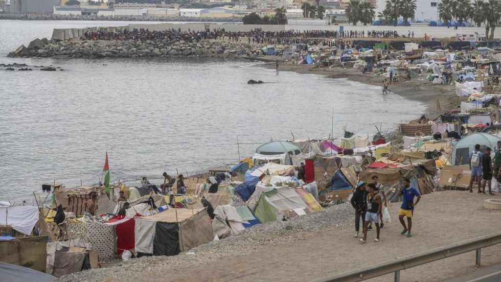 Ceuta desclasifica sus cartas: 40 documentos oficiales para responder a la sospecha de una 