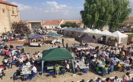 La provincia inaugura el mes con una intensa programación que incluye los ciclos musicales, festivales de teatro, eventos deportivos y destacadas ferias gastronómicas en Labajos y Abades