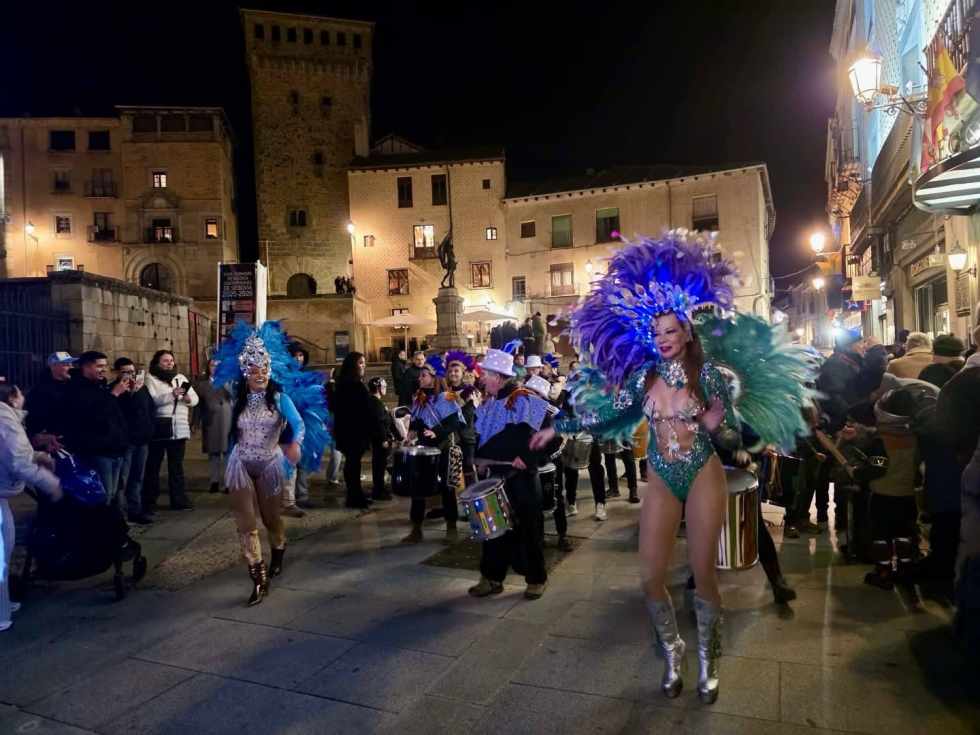 El pregón de los hermanos Santana inaugura oficialmente el Carnaval de Segovia