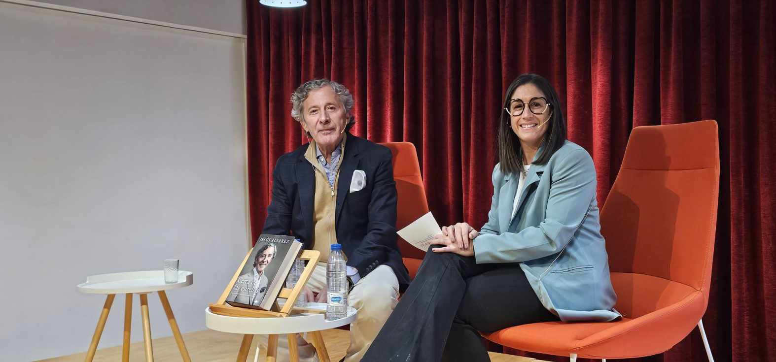 Jesús Álvarez comparte en Segovia medio siglo de periodismo deportivo con ‘Cerca de las estrellas’