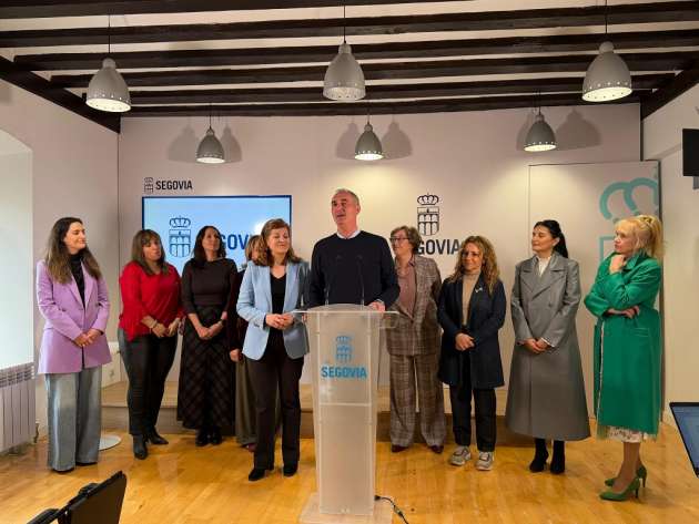 La Casa de la Lectura acoge la exposición “Segovianas con rostro. Segovianas con rastro” dedicada al liderazgo femenino