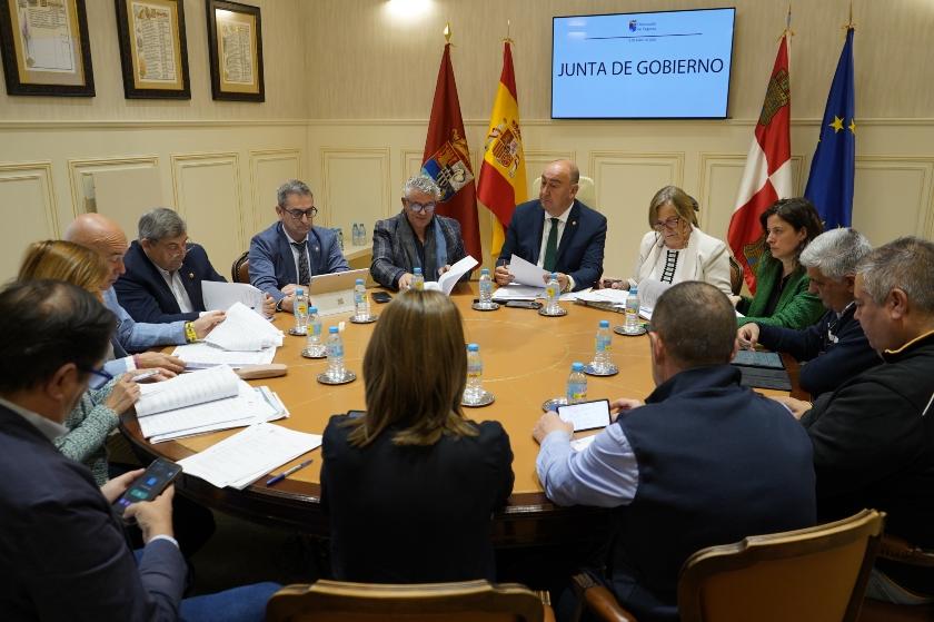 La Diputación de Segovia anticipa cerca de 11 millones a los ayuntamientos en el primer pago de 2026
