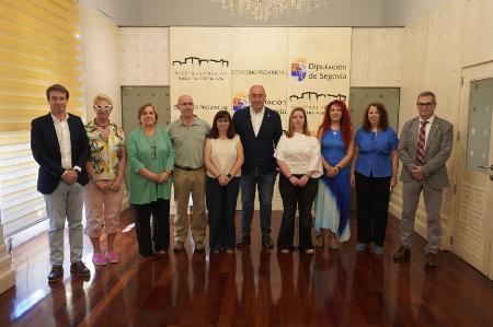 La Diputación de Segovia da posesión a cinco nuevos funcionarios en sus cargos en el Palacio Provincial