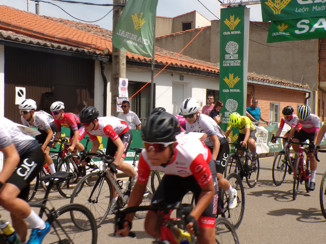 El Club Ciclista 53x13 logra tres podios en la Copa de Escuelas de Coreses