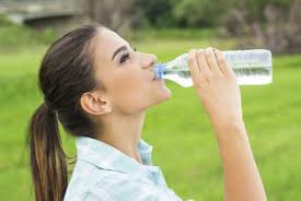 La Junta de Castilla y León activa los consejos de protección ante la ola de calor: evita salir al mediodía y no dejes niños ni animales en el coche