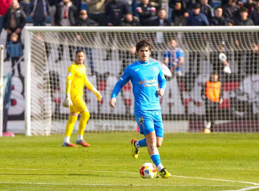 La Gimnástica Segoviana ficha al central Alfredo Pedraza, formado en el Atlético de Madrid y con experiencia en Segunda División