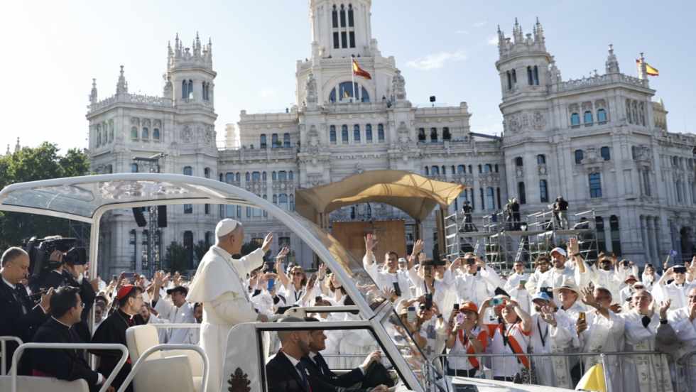 León XIV desborda Madrid: Misa del Corpus en Cibeles ante más de un millón de fieles