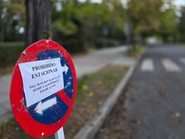 Dispositivo especial de tráfico en el entorno del cementerio municipal con motivo de la festividad de Todos los Santos